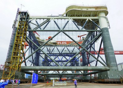 “經海001號”深海智能網箱交付