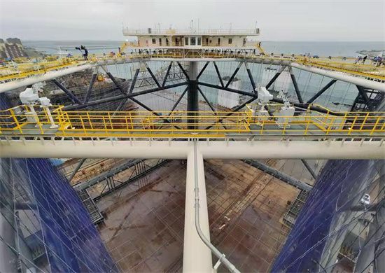 煙臺海洋牧場“百箱計劃”經海001號下水交付