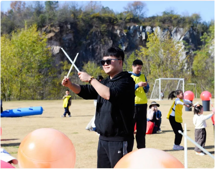 1764643042607941YFA8.png 1764643042607941YFA8.png